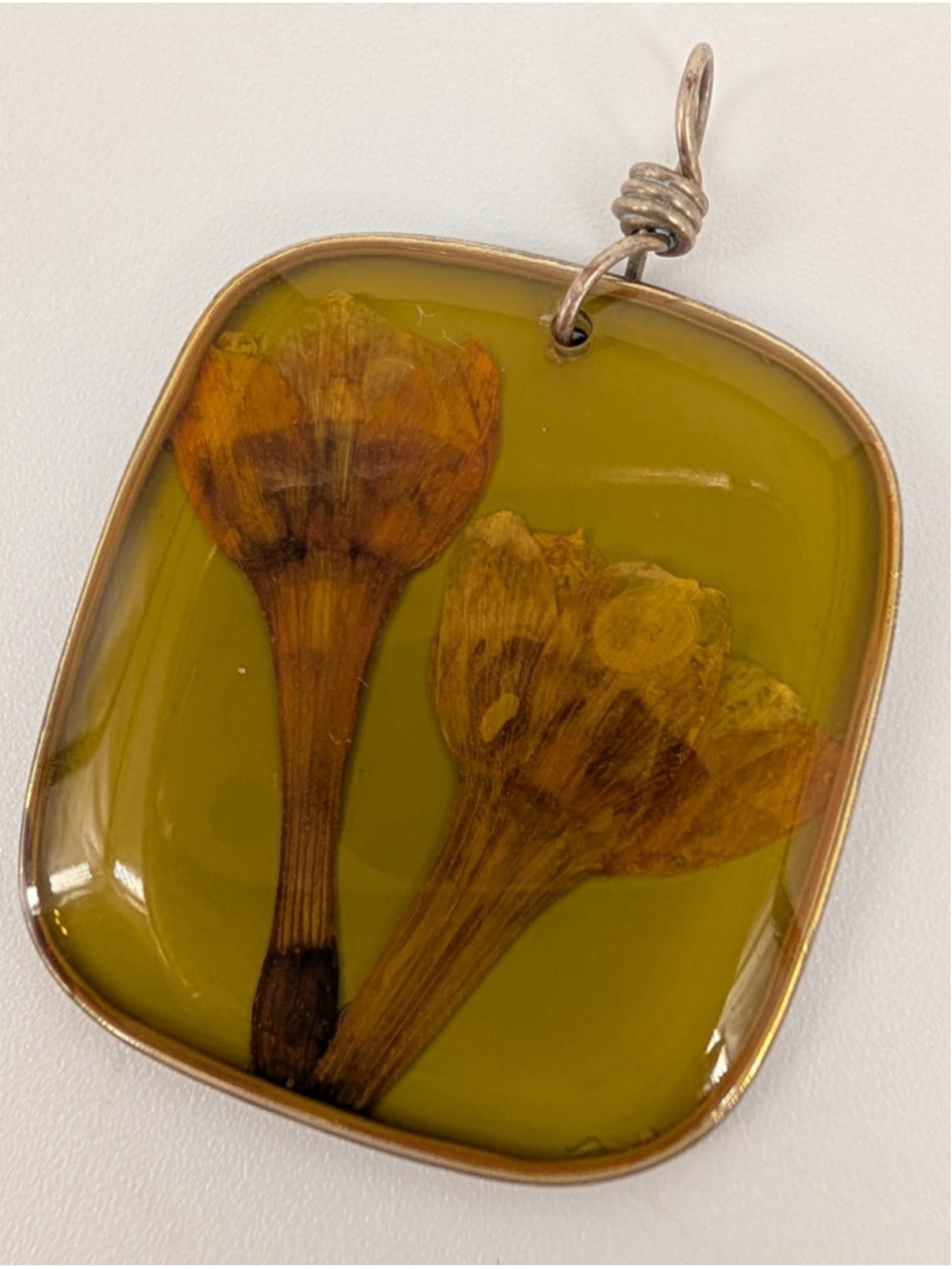 Shari Dixon Genuine Pressed Flower Resin Pendant Green Botanical Artisan USA